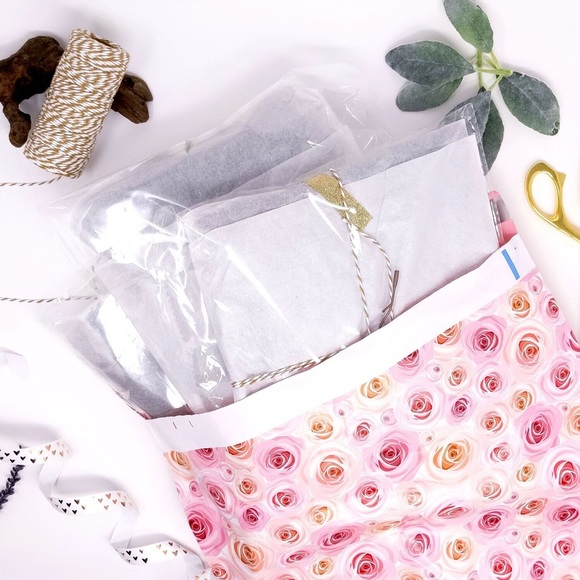 50 14X17 Pink Rose Poly Mailers PRICE IS FIRM - Picture 4 of 6